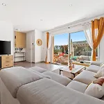 Maison Lane *